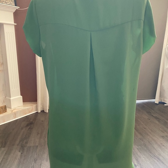 NWOT Light green short sleeve blouse - Picture 3 of 6